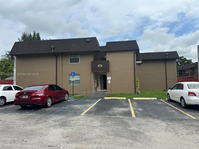890 Sw 129th Place #208, Miami