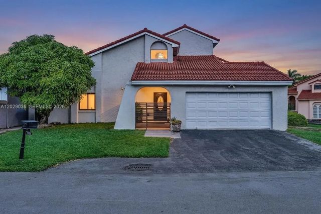 17532 Nw 61st Court N, Hialeah