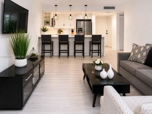 14311 N Kendall Drive #206a, Miami