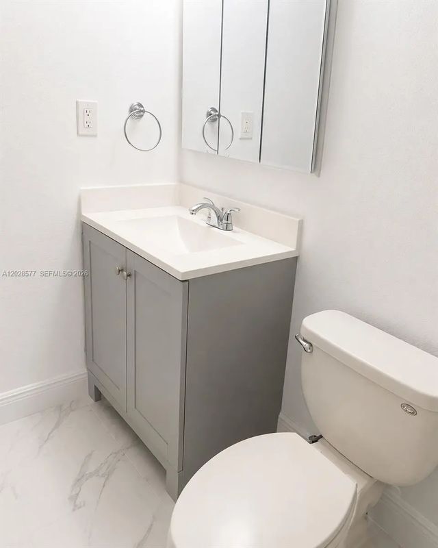 5 of 19 - 14311 N Kendall Drive #206a, Miami, FL