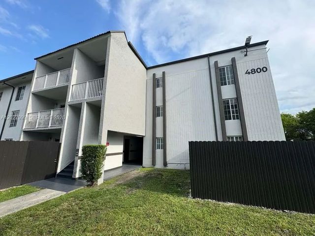4800 Nw 79th Avenue #208, Doral