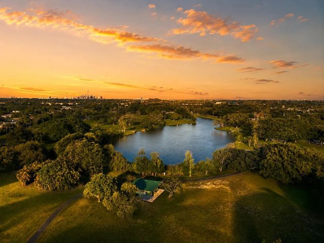 4 of 6 - 300 Bayberry Drive, Plantation, FL