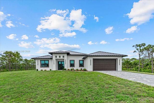 12526 Indian Shell Trail, Bokeelia