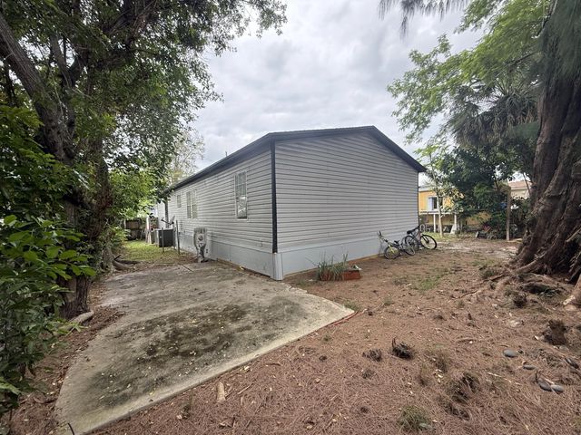 2 of 19 - 10548 W Sandalfoot Blvd W, Watergate, FL