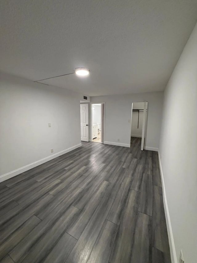 4 of 11 - 6190 Woodlands Boulevard #110, Tamarac, FL