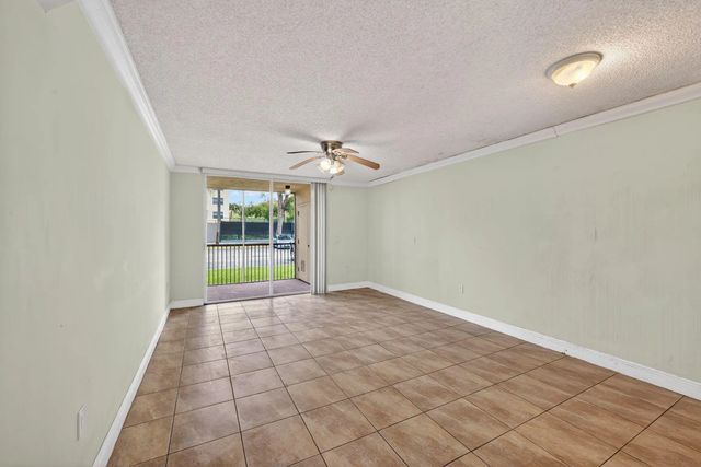 3 of 12 - 8373 Lake Drive #101, Doral, FL