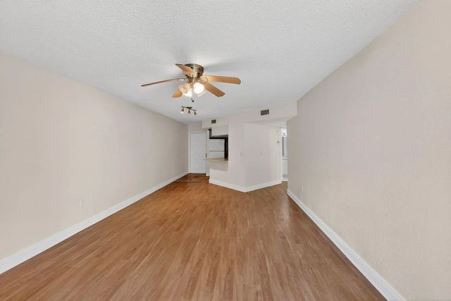 4 of 12 - 8353 Lake Drive #204, Doral, FL