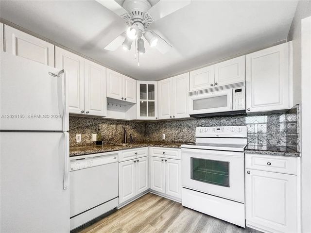 5 of 28 - 3475 N Country Club Drive #503, Aventura, FL
