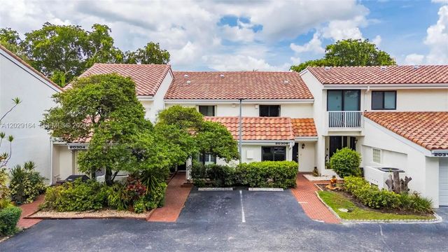 4 of 55 - 20306 Ne 34th Court #39, Aventura, FL