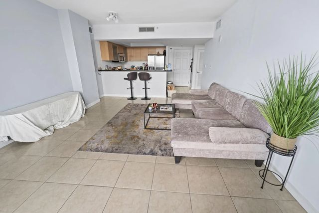 2 of 34 - 140 S Dixie Highway #813, Hollywood, FL