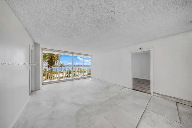 2 of 28 - 7601 E Treasure Drive #609, North Bay Village, FL