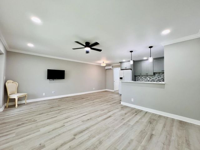 5 of 18 - 15 Bedford A, West Palm Beach, FL
