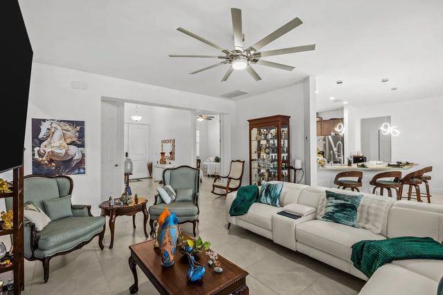 5 of 17 - 1890 Sw Penrose Avenue, Port St. Lucie, FL