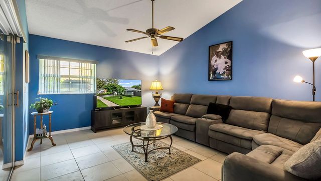4 of 21 - 9720 Sw 12th Street, Pembroke Pines, FL