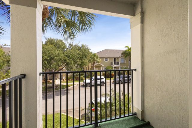 3 of 32 - 2148 Se Destin Drive, Port St. Lucie, FL