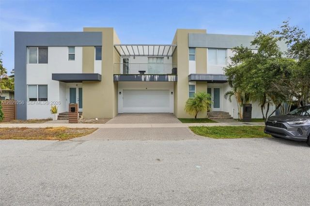 4 of 49 - 1417 Ne 17th Street, Fort Lauderdale, FL
