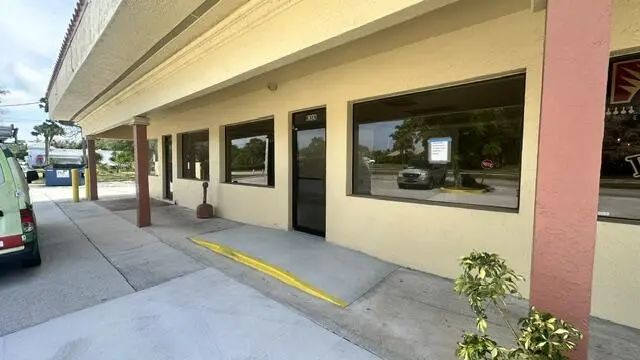 3 of 5 - 1302 Sw Bayshore Boulevard, Port St. Lucie, FL