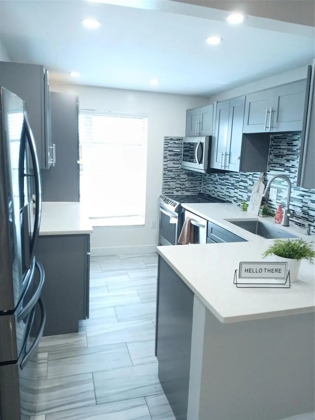 4170 Inverrary Drive #412, Lauderhill