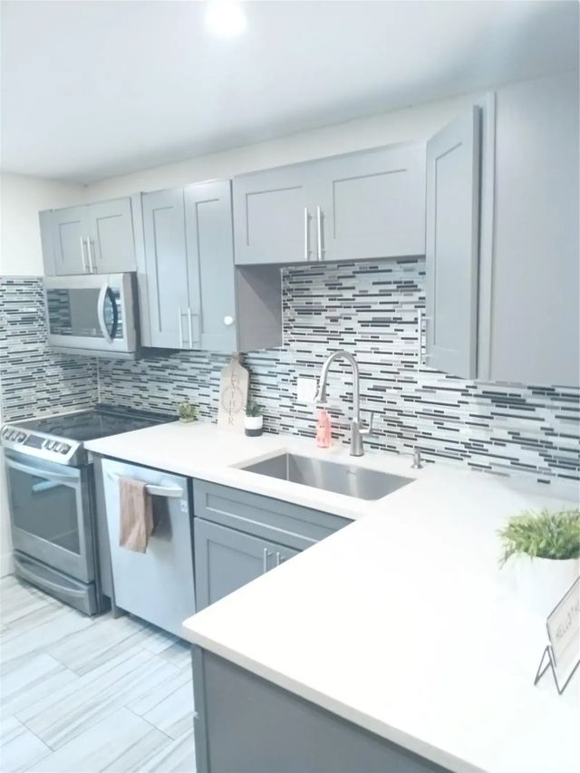 5 of 18 - 4170 Inverrary Drive #412, Lauderhill, FL