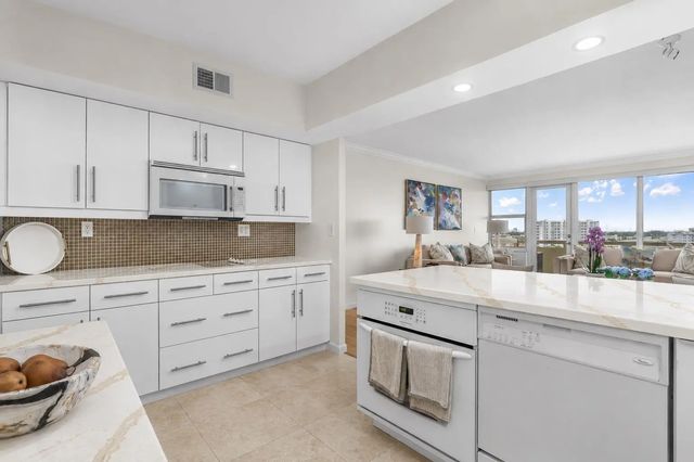 2 of 48 - 3200 Ne 36th Street #806, Fort Lauderdale, FL