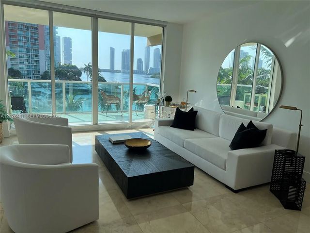 3340 Ne 190th Street #409, Aventura