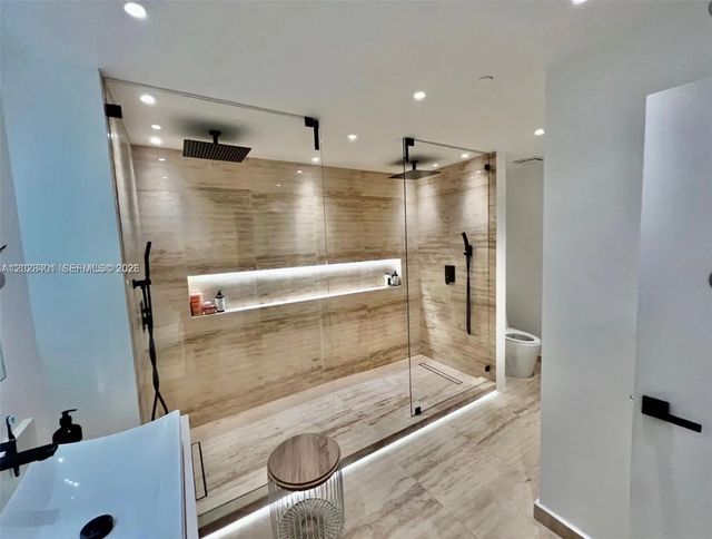 3 of 23 - 3340 Ne 190th Street #409, Aventura, FL