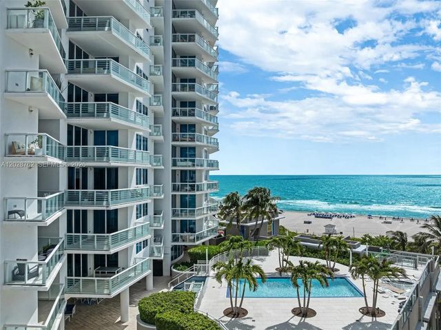 2 of 22 - 3801 Collins Avenue #703, Miami Beach, FL