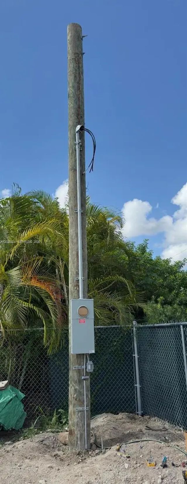 16555 Sw 213th Avenue, Miami