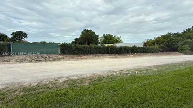 3 of 11 - 16555 Sw 213th Avenue, Miami, FL