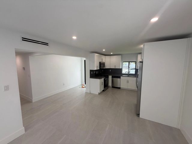 4 of 31 - 15495 Harrison Drive, Homestead, FL