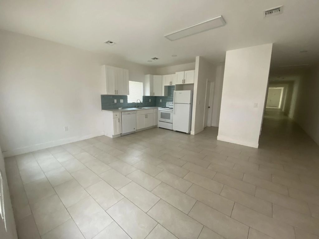 2604 Nw 20th Street, Fort Lauderdale