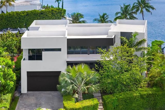5 of 62 - 16470 Ne 30th Avenue, North Miami Beach, FL