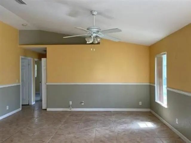 5 of 13 - 1944 Sw Breezeway Street, Port St. Lucie, FL