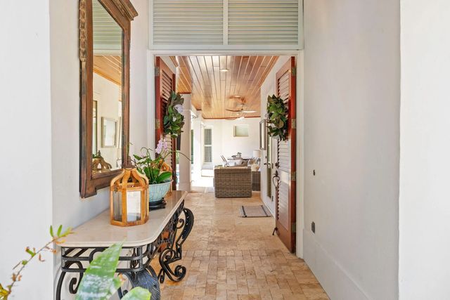 4 of 36 - 906 Jasmine Lane, Vero Beach, FL
