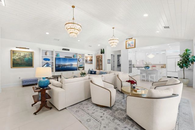 5 of 36 - 906 Jasmine Lane, Vero Beach, FL