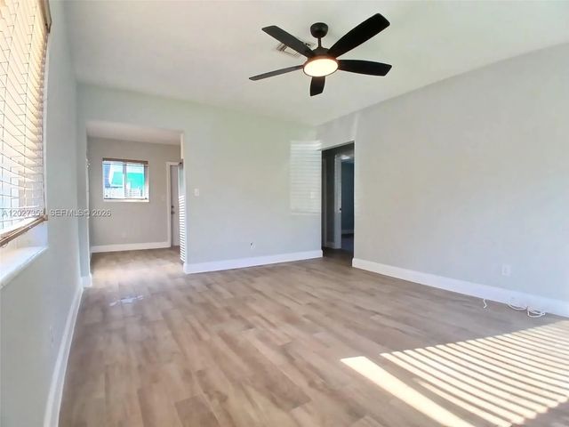 4 of 32 - 2641 Sw 13th Avenue, Fort Lauderdale, FL