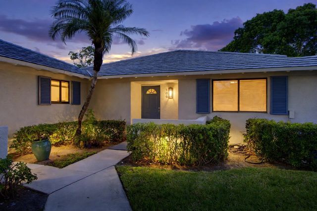 106 Club Drive, Palm Beach Gardens