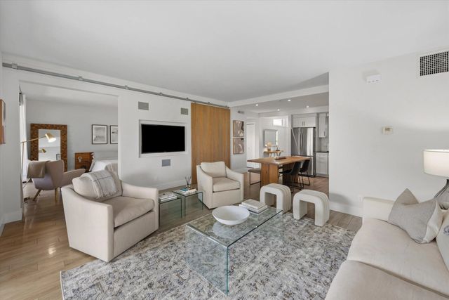 11818 Pebblewood Drive #d201, Wellington