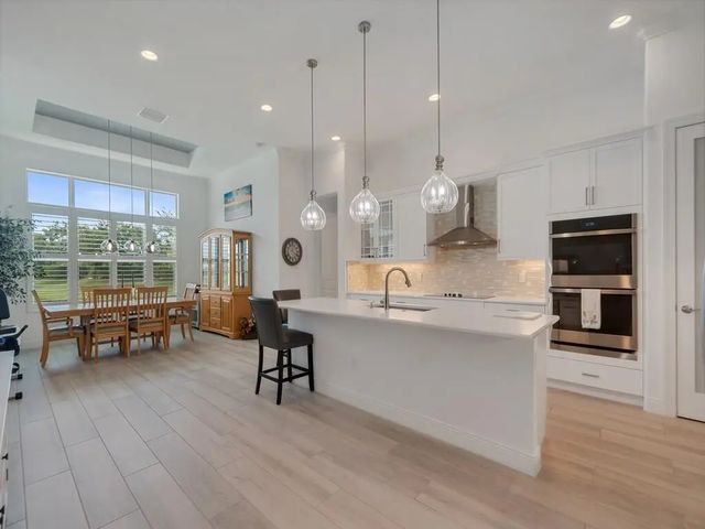 2 of 34 - 8220 Halbert Lane, Vero Beach, FL
