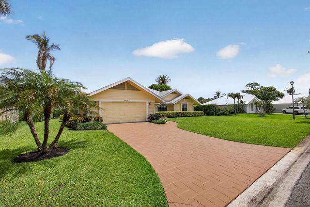 4 of 78 - 10420 Se Jupiter Narrows Drive, Hobe Sound, FL