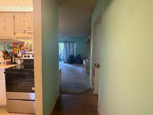 3 of 9 - 2687 N Garden Dr Drive N #103, Lake Worth, FL