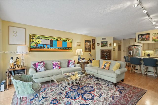 3 of 25 - 21300 San Simeon Way #n5, Miami, FL