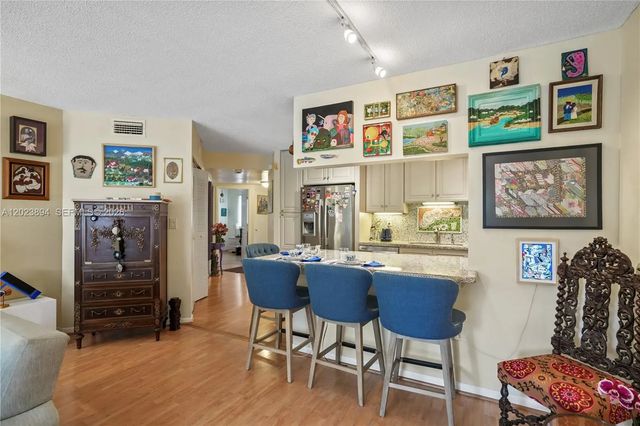 5 of 25 - 21300 San Simeon Way #n5, Miami, FL