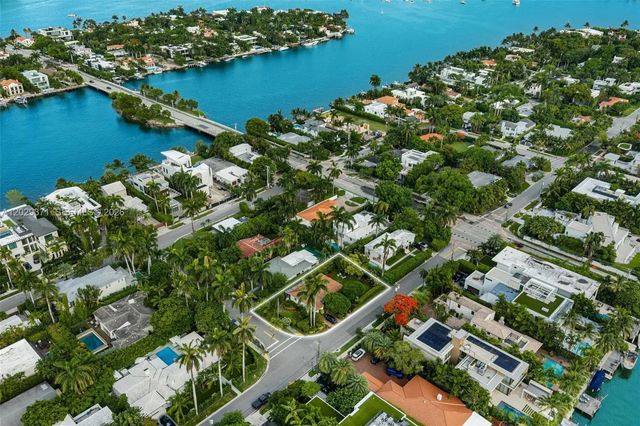 3 of 31 - 455 W Dilido Drive, Miami Beach, FL