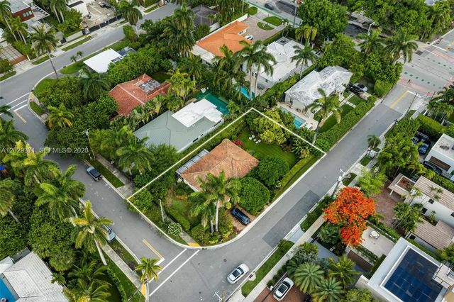 4 of 31 - 455 W Dilido Drive, Miami Beach, FL