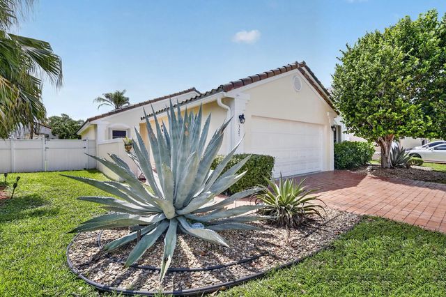 3 of 64 - 327 Sw 191st Terrace, Pembroke Pines, FL