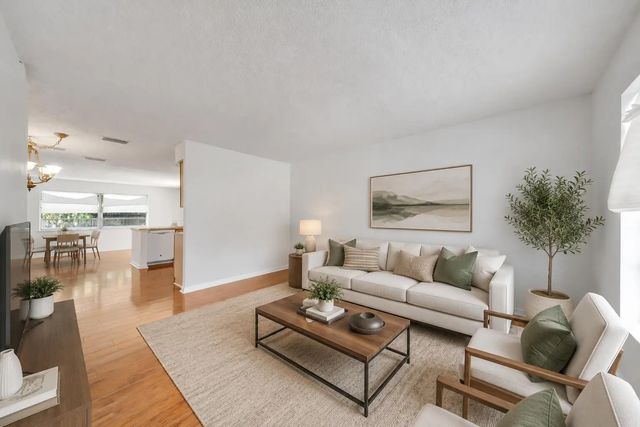 2 of 31 - 3821 Ne 16th Avenue, Oakland Park, FL