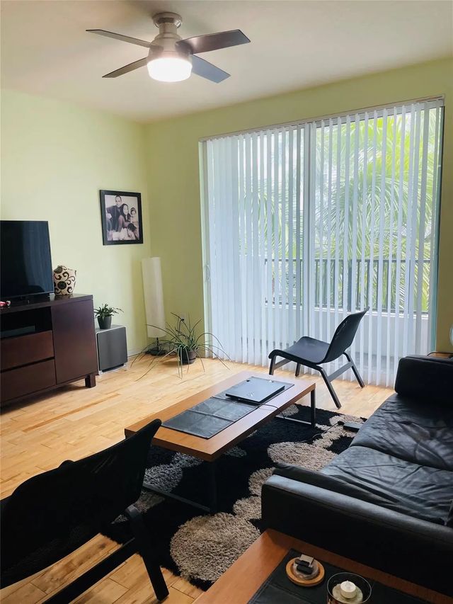 4 of 47 - 2401 Ne 65th Street #408, Fort Lauderdale, FL