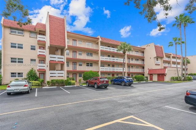 1015 Country Club Drive #307, Margate