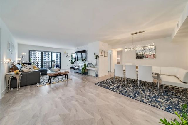 4 of 36 - 1201 S Ocean Drive #1105n, Hollywood, FL